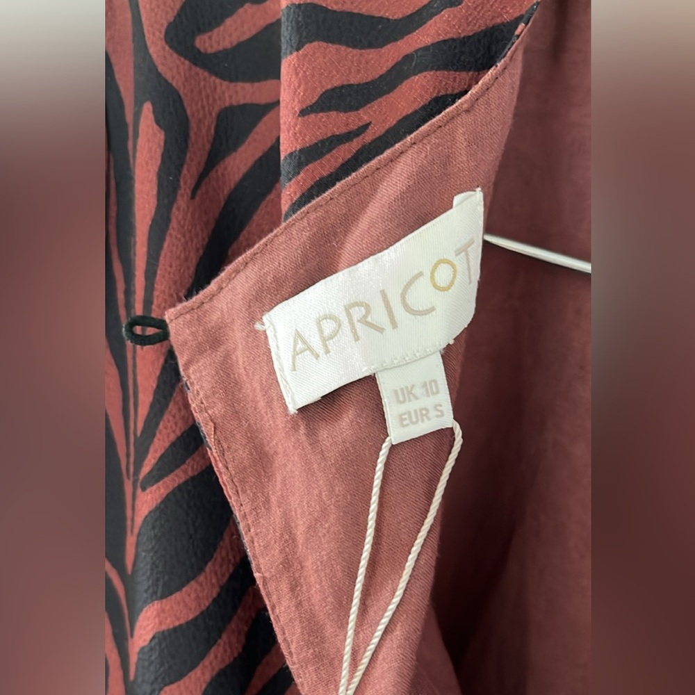 NEW with tags Apricot tiger print chiffon dress with long sleeves - Picture 4 of 5
